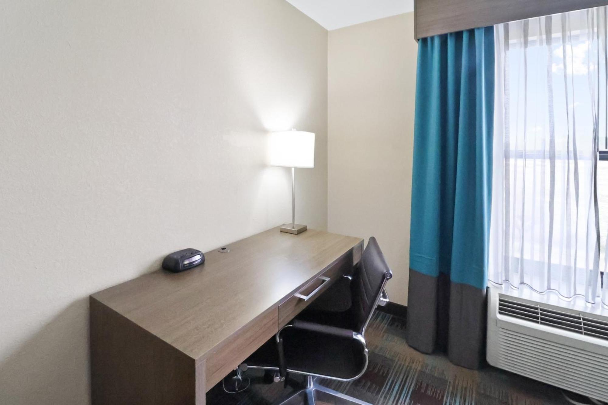 Comfort Inn Dunn Near I-95 Exteriör bild